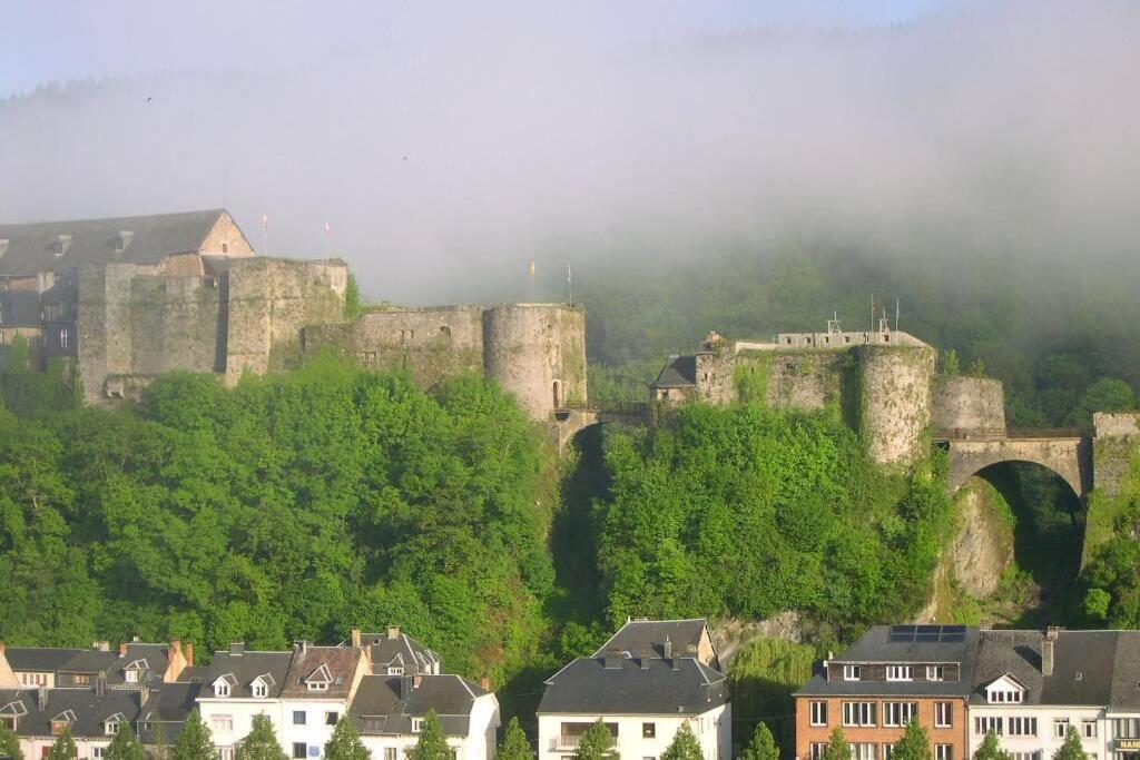 A Bouillon, Appartement Vintage Vue Sur Le Chateau Zewnętrze zdjęcie